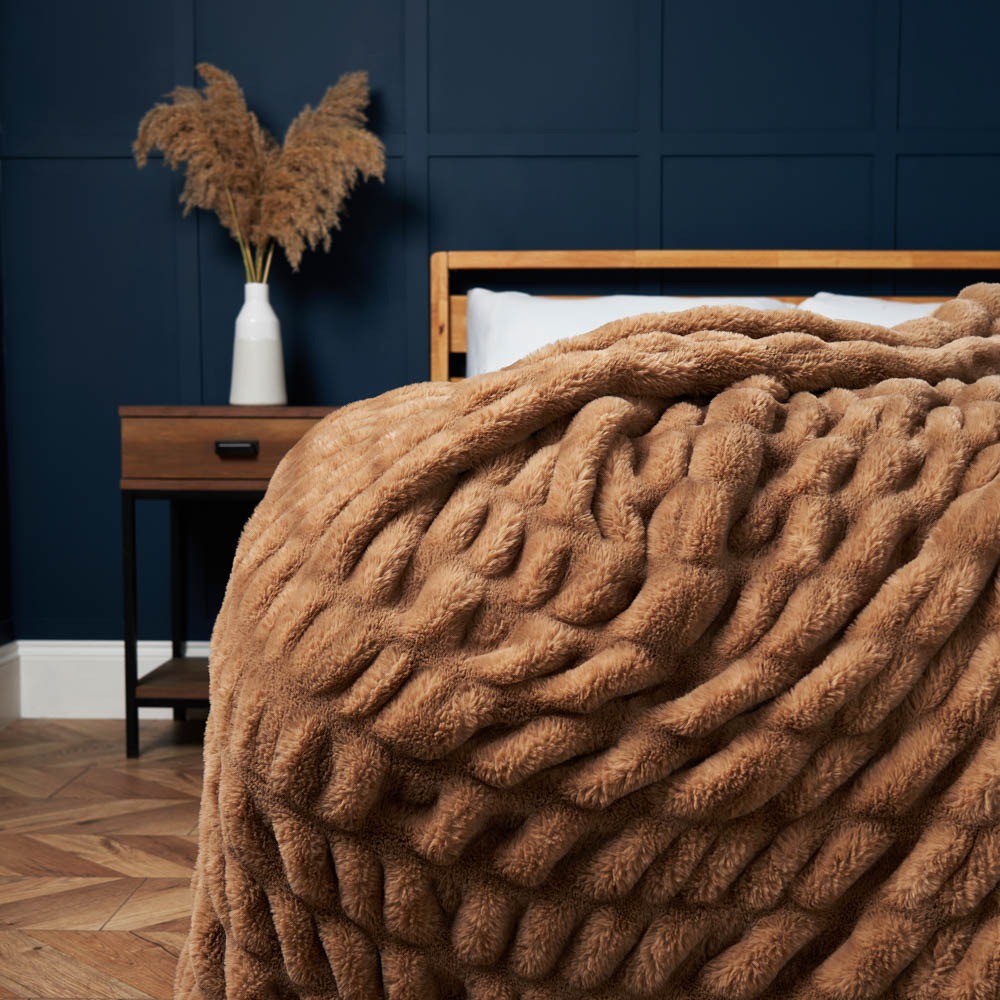 Ruched Faux Fur Throw, Natural