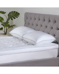 5 Star Hotel Collection Australian Wool Enhancer, Super King on bed