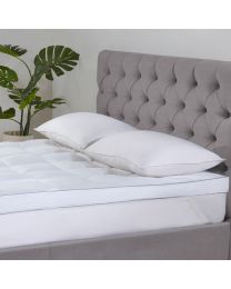 5 Star Hotel Collection Feels Like Down 8cm Extra Deep & Soft Mattress Enhancer, Double on bed