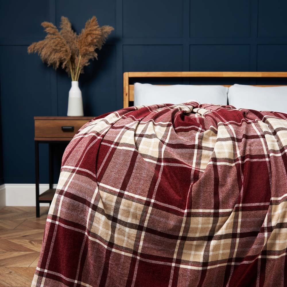 Luxury Warm Check Throw with Sherpa, Red