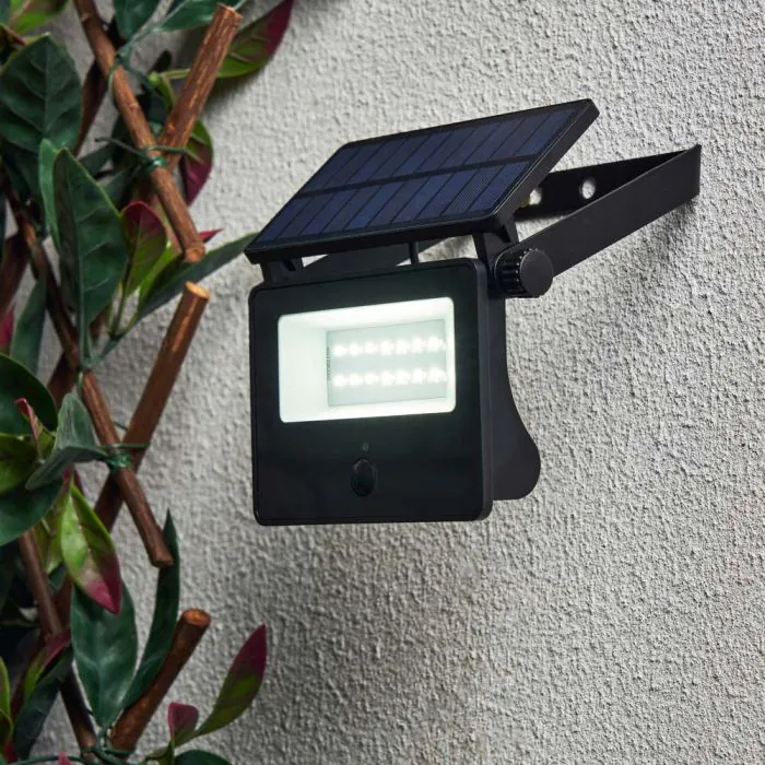 Solar bulbs for hot sale outside