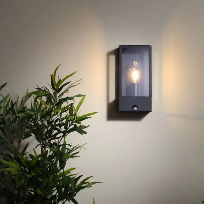 External light with pir sensor cheap